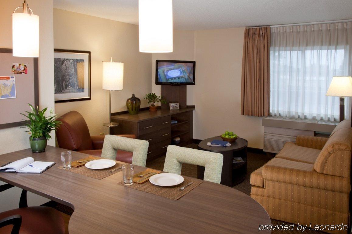 Sonesta Simply Suites Dallas Galleria Exterior photo
